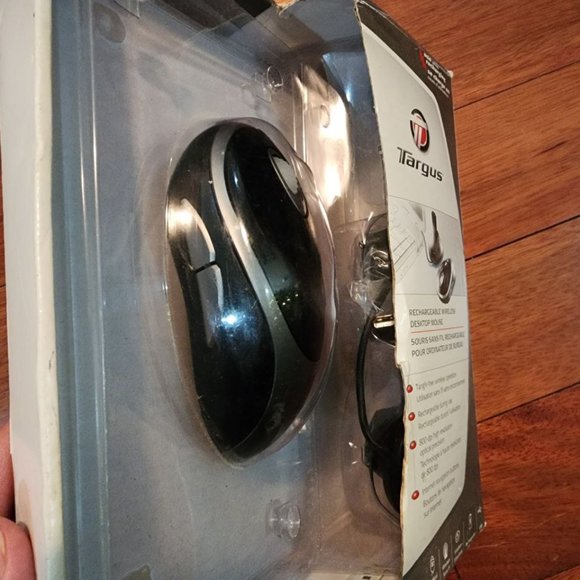 Targus rechargeable wireless desktop mouse - Picture 2 of 4